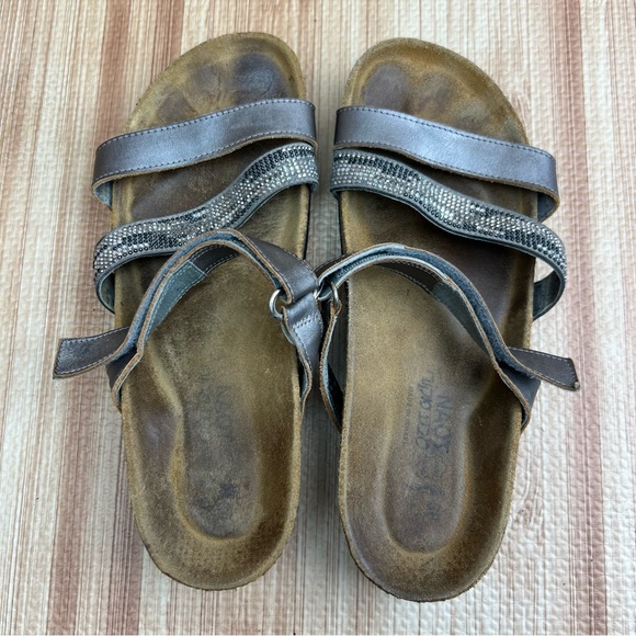 NAOT Sandals Womens 7 38 Columbus Metallic Leather Silver with Metallic Rivets - Picture 3 of 6